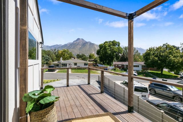 4554 S WILLOW RD, Holladay, UT 84124