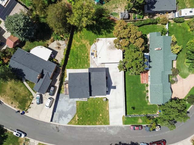 4554 S WILLOW RD, Holladay, UT 84124