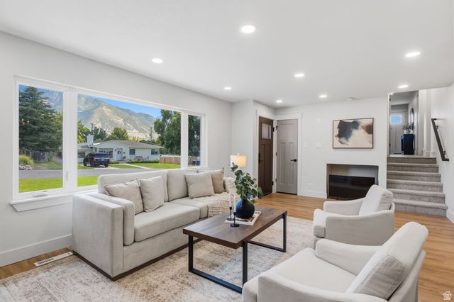 4554 S WILLOW RD, Holladay, UT 84124