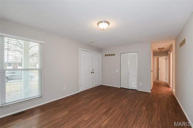 1398 Brenthaven Lane, Florissant, MO 63031