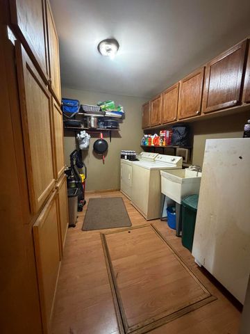 2639 E 9th Place, Hobart, IN 46342