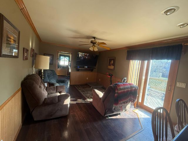 2639 E 9th Place, Hobart, IN 46342