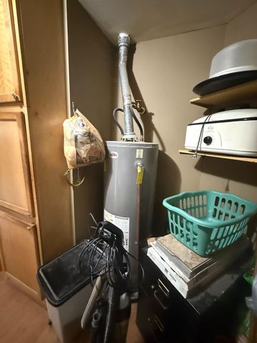 2639 E 9th Place, Hobart, IN 46342