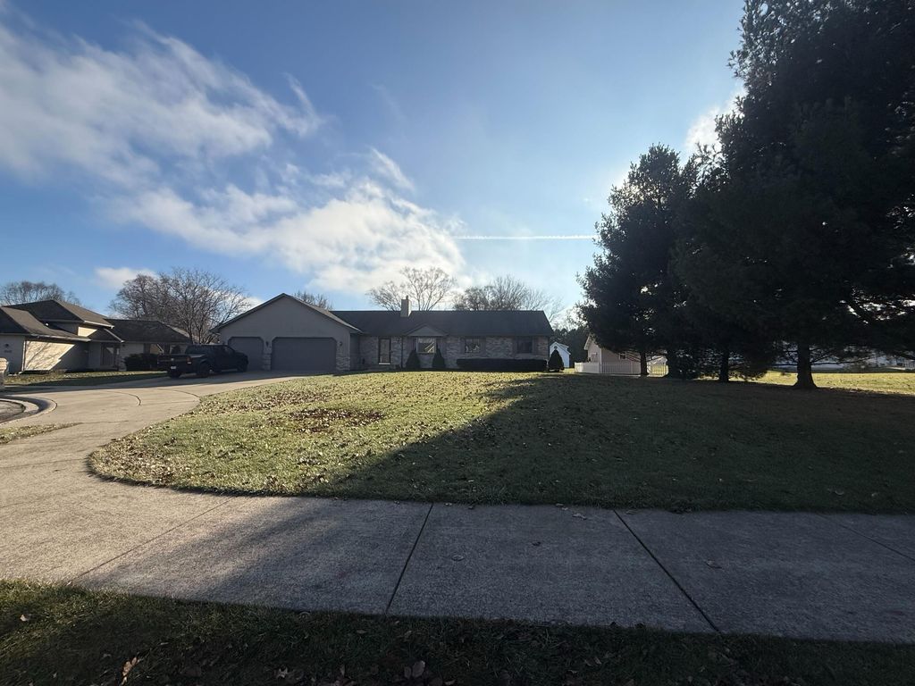 2639 E 9th Place, Hobart, IN 46342