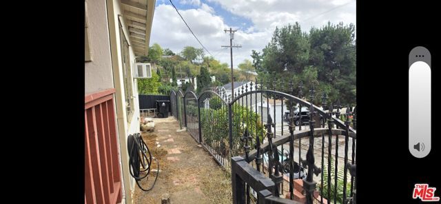 1721 Kilbourn Street, Los Angeles, CA 90065
