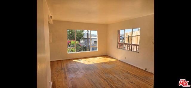 1721 Kilbourn Street, Los Angeles, CA 90065