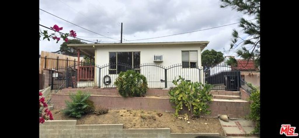 1721 Kilbourn Street, Los Angeles, CA 90065