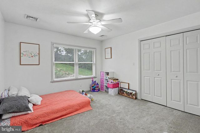 2005 WOODBERRY RD, York, PA 17408