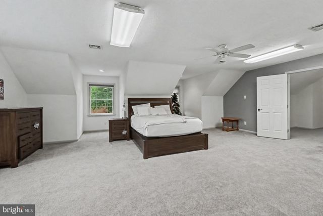 2005 WOODBERRY RD, York, PA 17408