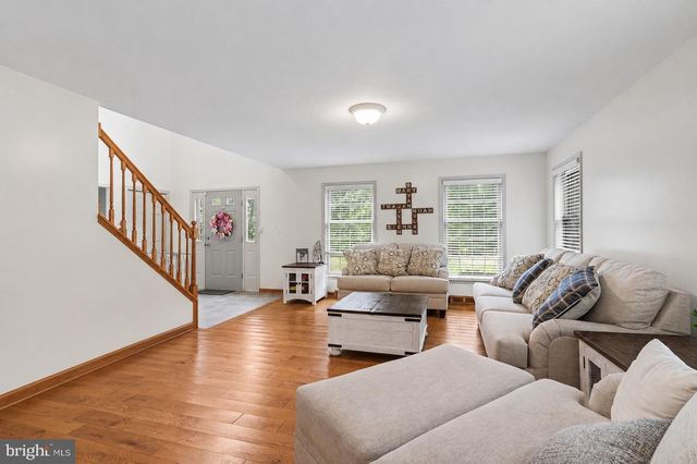2005 WOODBERRY RD, York, PA 17408