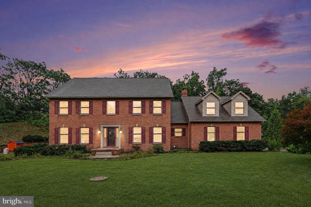 2005 WOODBERRY RD, York, PA 17408