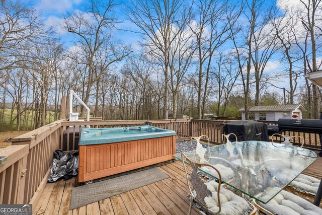 882 B Bailey Road, Hartwell, GA 30643