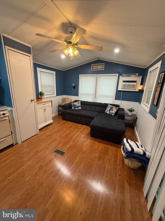 515 CORSON TAVERN RD #UNIT J-3, Ocean View, NJ 08230