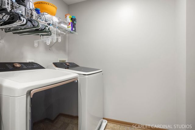 34 Waterbury Circle, Oswego, IL 60543