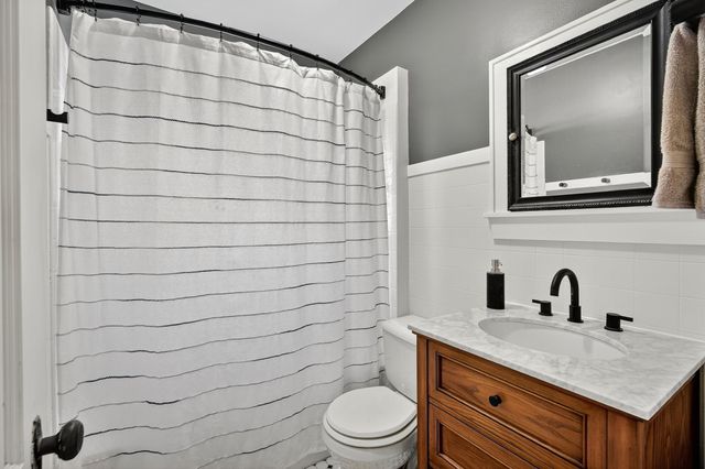 2208 38th Street, Des Moines, IA 50310