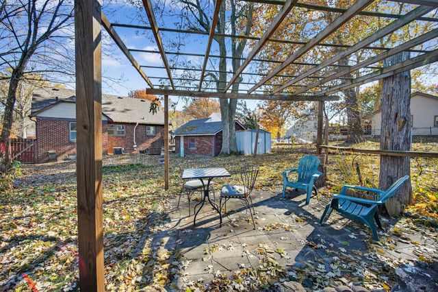 2208 38th Street, Des Moines, IA 50310