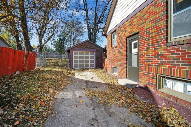 2208 38th Street, Des Moines, IA 50310