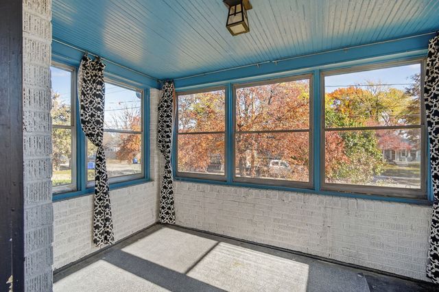 2208 38th Street, Des Moines, IA 50310