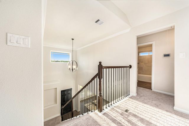 233 Crestview Drive, West Columbia, TX 77486