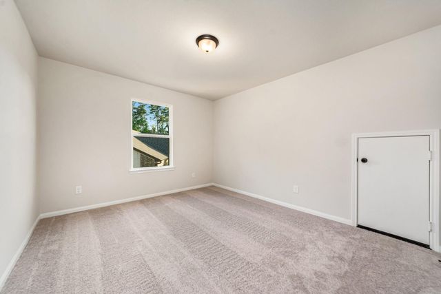 233 Crestview Drive, West Columbia, TX 77486