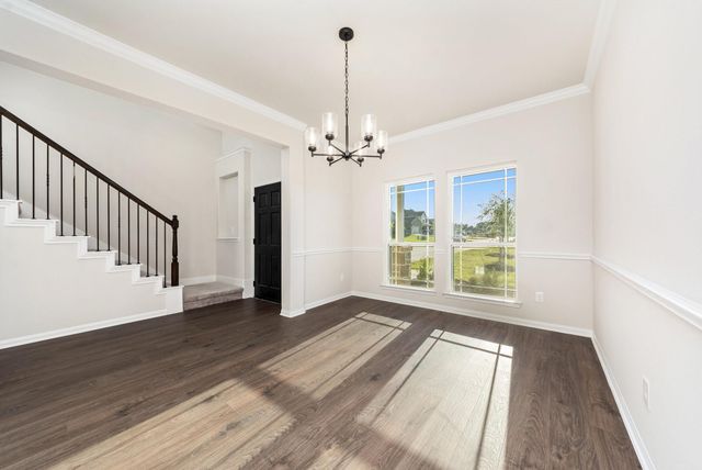233 Crestview Drive, West Columbia, TX 77486