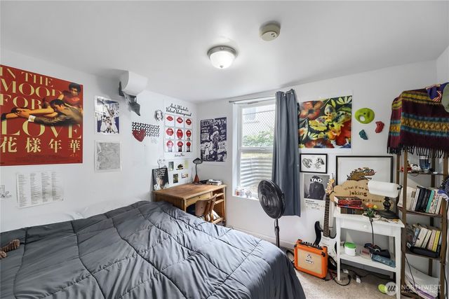 5755 25th Avenue NE, Seattle, WA 98105