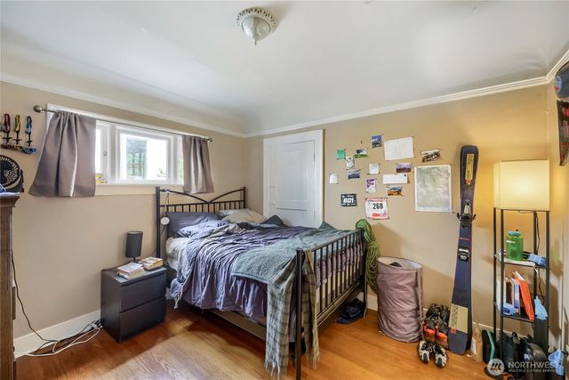5755 25th Avenue NE, Seattle, WA 98105