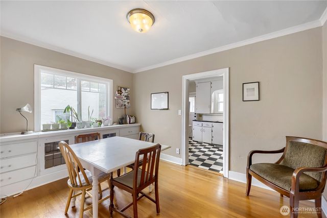 5755 25th Avenue NE, Seattle, WA 98105
