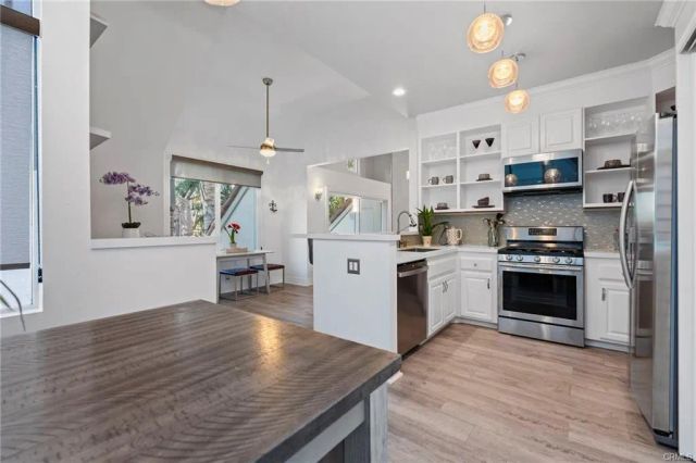 2 Logo Vista, Dana Point, CA 92629