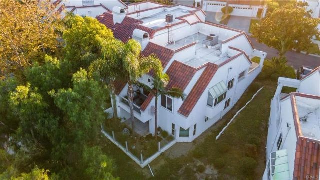 2 Logo Vista, Dana Point, CA 92629