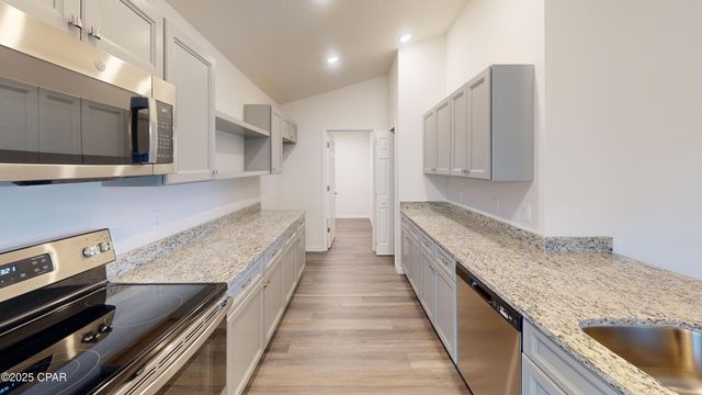 2221 Chase Street, Chipley, FL 32428