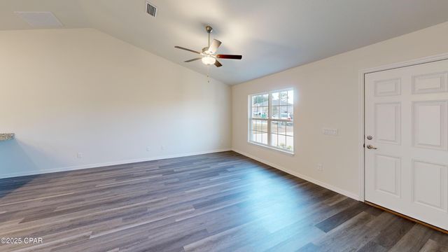 2221 Chase Street, Chipley, FL 32428