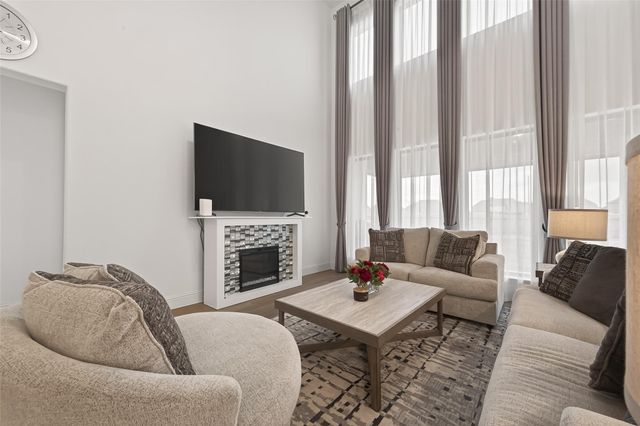 1939 Creekwood Cove, Missouri City, TX 77459