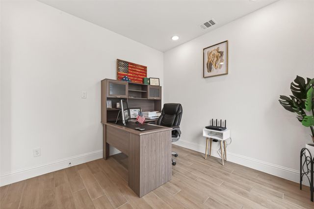 1939 Creekwood Cove, Missouri City, TX 77459