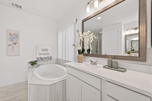 1939 Creekwood Cove, Missouri City, TX 77459