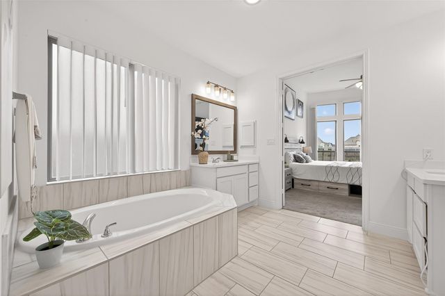 1939 Creekwood Cove, Missouri City, TX 77459