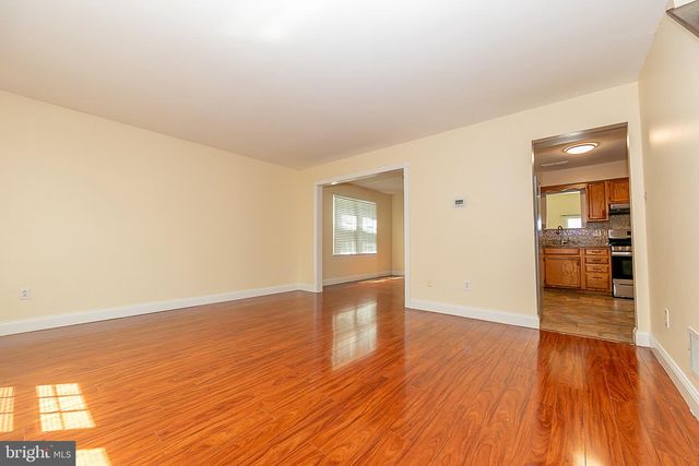211 LAFAYETTE, Swedesboro, NJ 08085