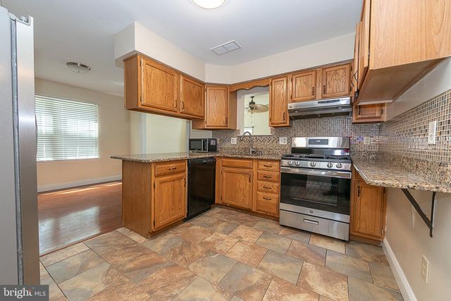 211 LAFAYETTE, Swedesboro, NJ 08085