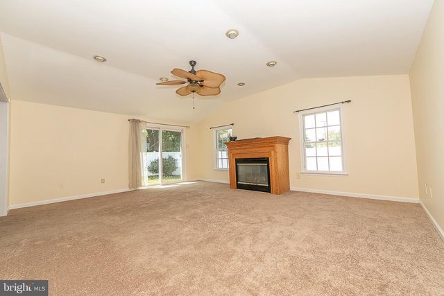 211 LAFAYETTE, Swedesboro, NJ 08085
