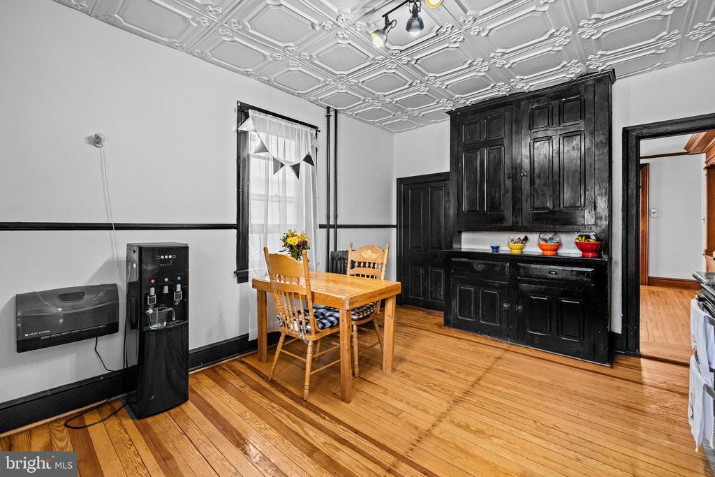 Image 13 of property listing at 173 SUMMIT AVE, Hagerstown, MD 21740