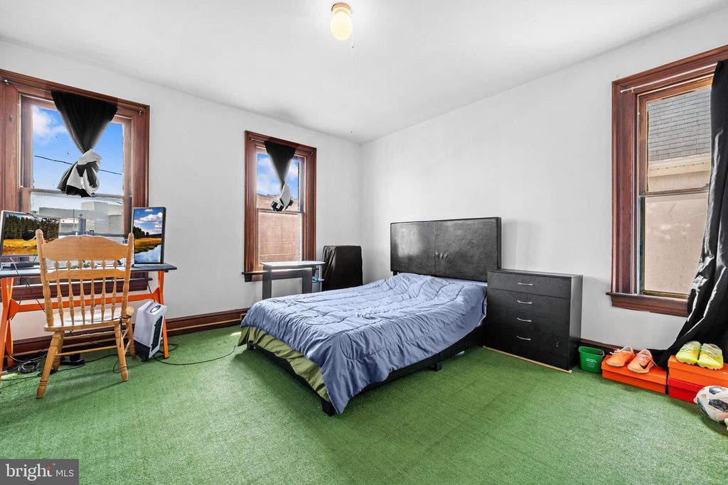 Image 19 of property listing at 173 SUMMIT AVE, Hagerstown, MD 21740