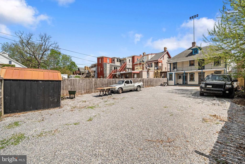 Image 25 of property listing at 173 SUMMIT AVE, Hagerstown, MD 21740