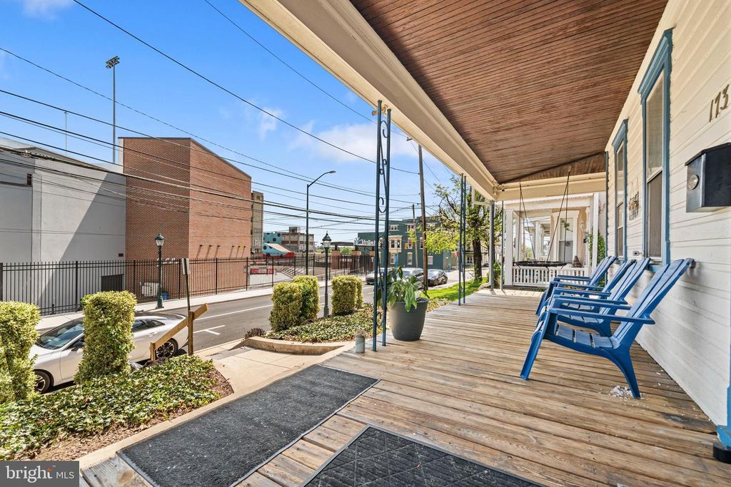 Image 4 of property listing at 173 SUMMIT AVE, Hagerstown, MD 21740