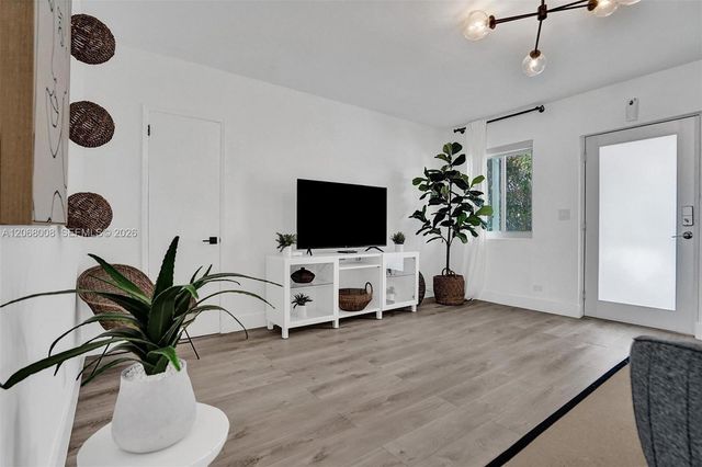1440 16th Street 3, Miami Beach, FL 33139