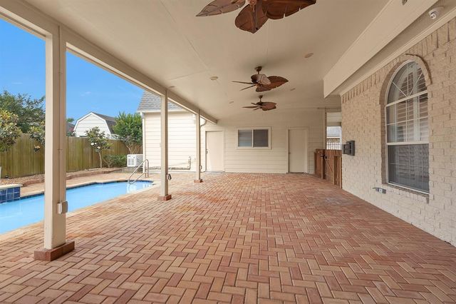 11406 Carson Avenue, Pearland, TX 77584
