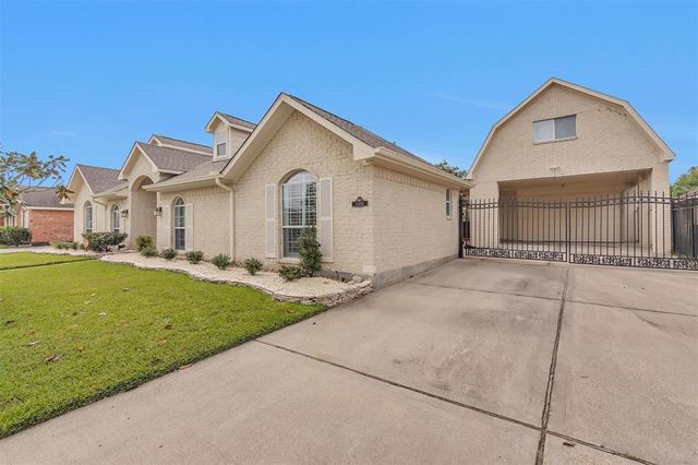 11406 Carson Avenue, Pearland, TX 77584