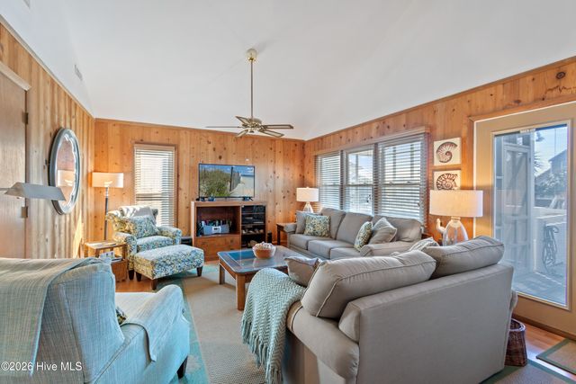 27 Scotland Street, Ocean Isle Beach, NC 28469