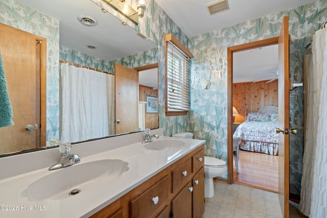 27 Scotland Street, Ocean Isle Beach, NC 28469