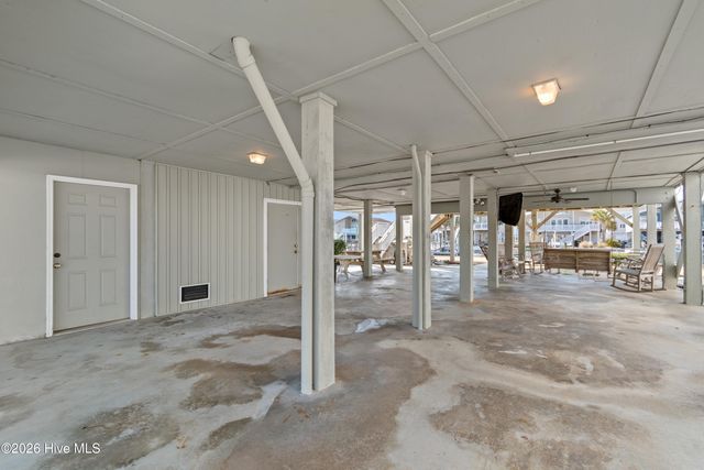 27 Scotland Street, Ocean Isle Beach, NC 28469