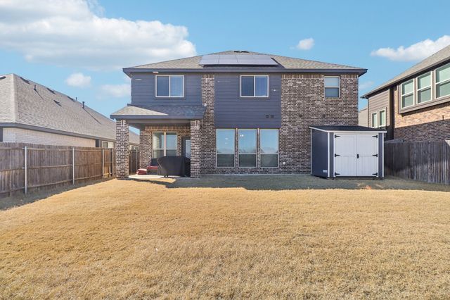 305 White Tail Lane, Alvarado, TX 76009